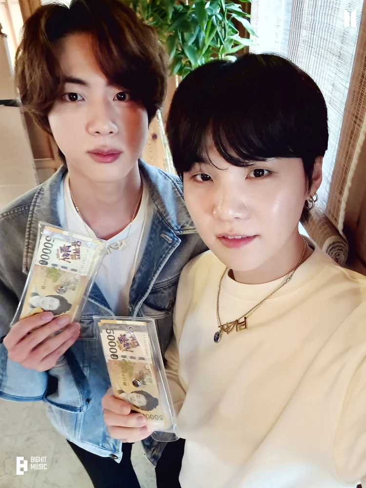 돈💰